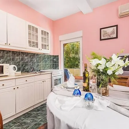 In With Sea View, Balcony, Air Conditioning, Wi-fi * Vodice