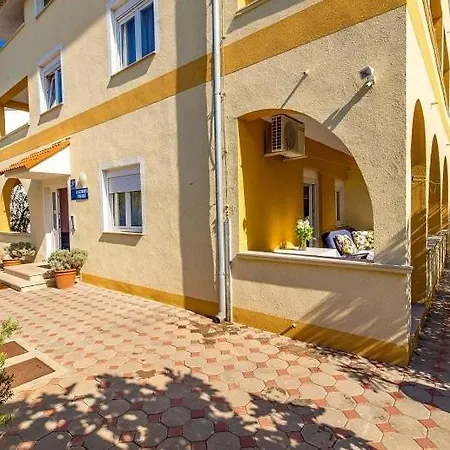 In With Sea View, Balcony, Air Conditioning, Wi-fi Appartement Vodice