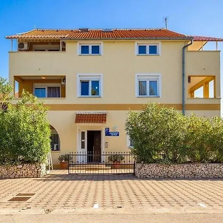 In With Sea View, Balcony, Air Conditioning, Wi-fi * Vodice